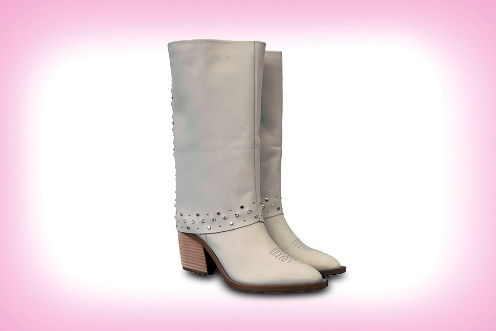 Bota alta con estoperoles